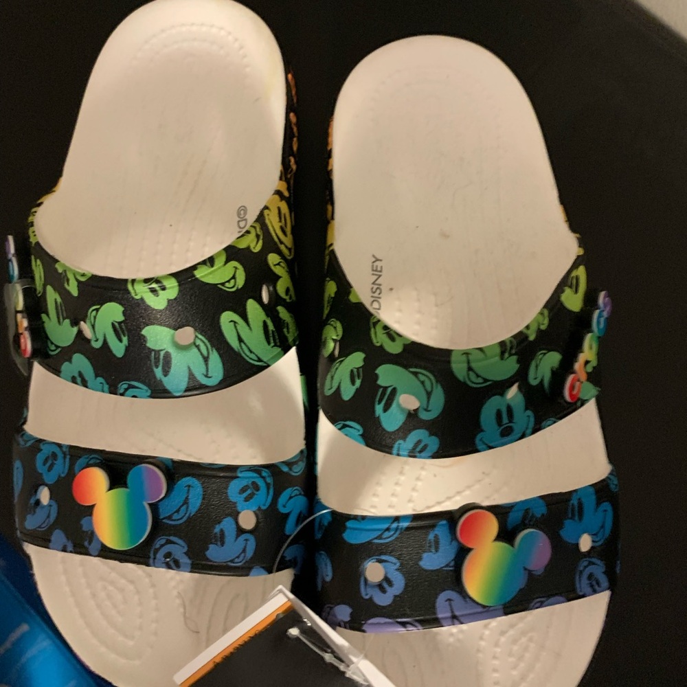 Crocs Disney Rainbow Celebration Sandal - NWT - M5/W7